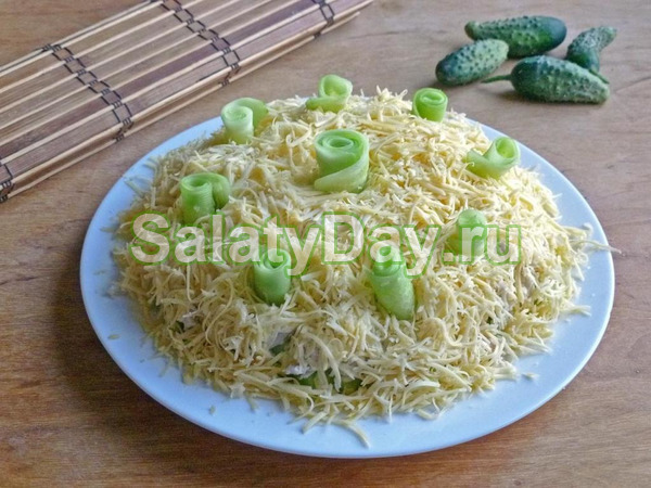 Вкусный салат с курицей &laquo;Нежный&raquo;