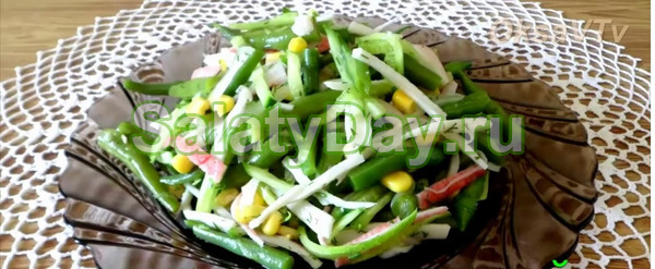 Салат со спаржи и крабовыми палочками
