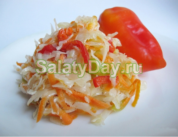 Капустный салат с перцем