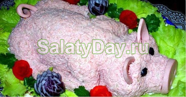 Салат &laquo;Свинка&raquo; со свининой, маринованными огурцами и грецкими орехами