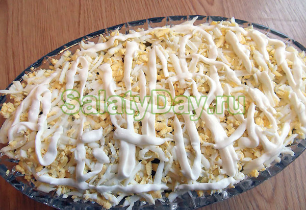 Многослойный салат курица с ананасами