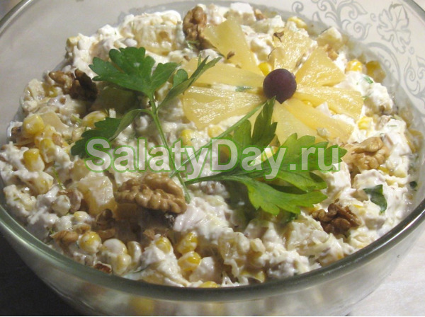 Куриное филе с ананасом и кукурузой
