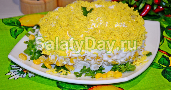 Вкусный и простой салат курица с ананасами, кукурузой, сыром