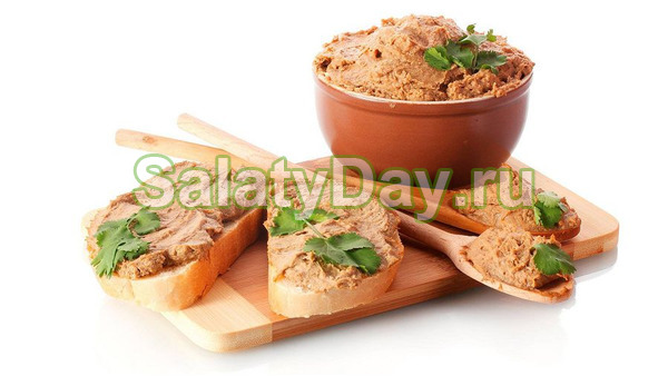 Пикантный куриный паштет с салом
