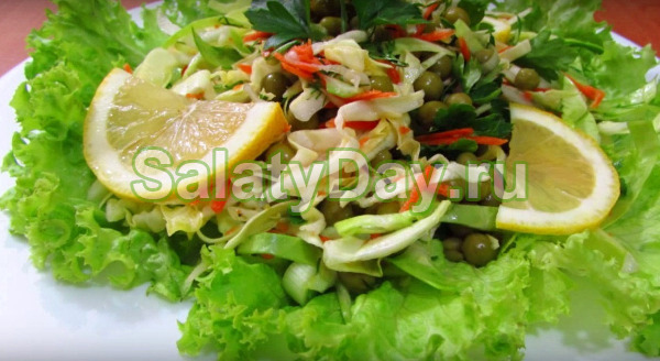 Салат с горошком и капустой