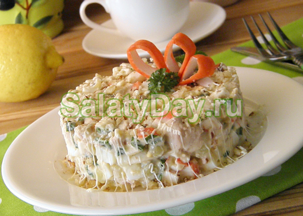 Салат из крабовых палочек и куриной печени