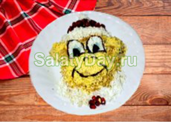 Салат «Обезьянка» с черносливом