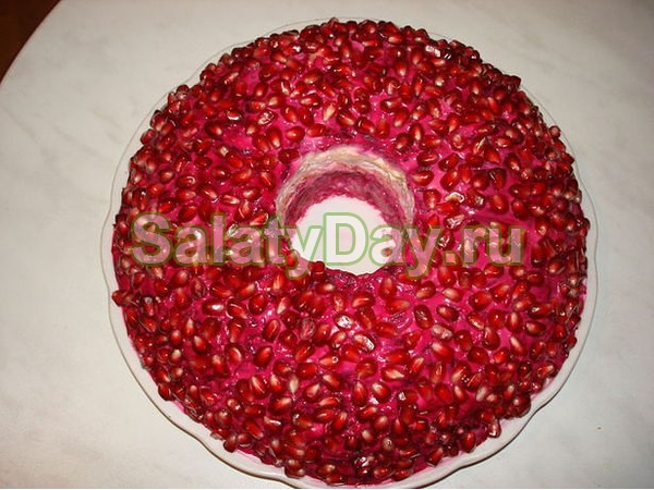 Салат Гранатовый браслет