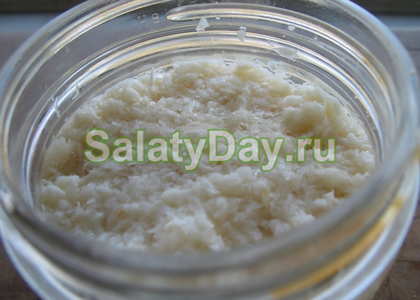 Хреновая закуска на зиму без дополнительных продуктов
