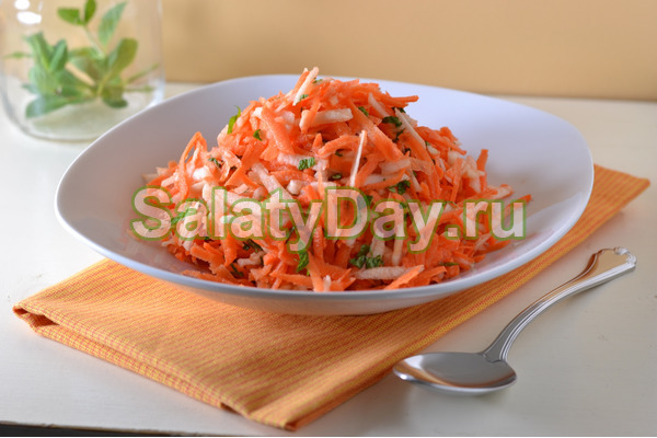 Хреновая закуска на зиму с морковью и яблоками