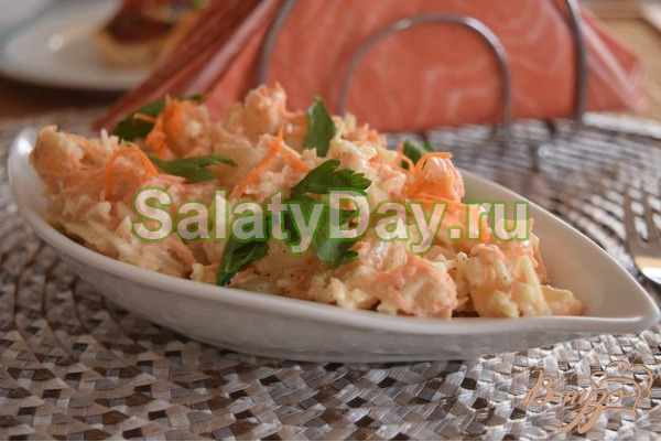 Салат Поклонник с ананасом