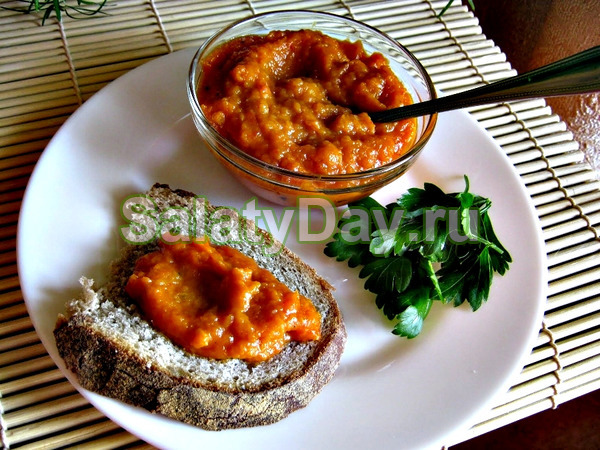 &laquo;Икра сельская&raquo; закуска из кабачков