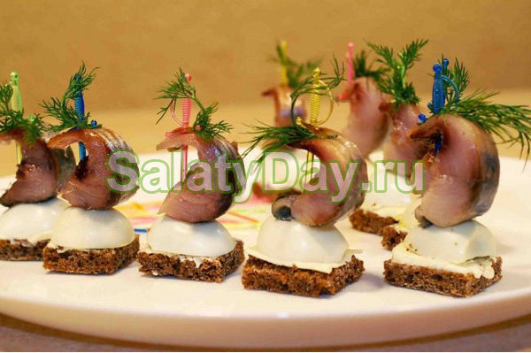 Кораблики из сельди