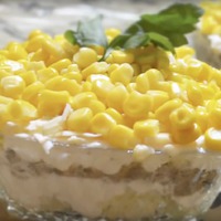 Салат с кукурузой консервированной
