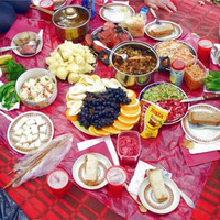 Закуски к шашлыку на природе