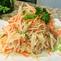 Салат из редьки и моркови с майонезом